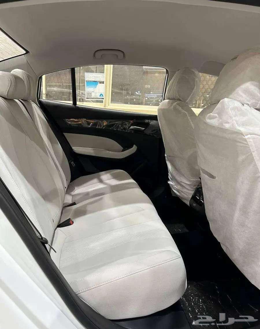 ام جي 5 ستاندر 2025 الشكل الجديد اصفار64365952840578113