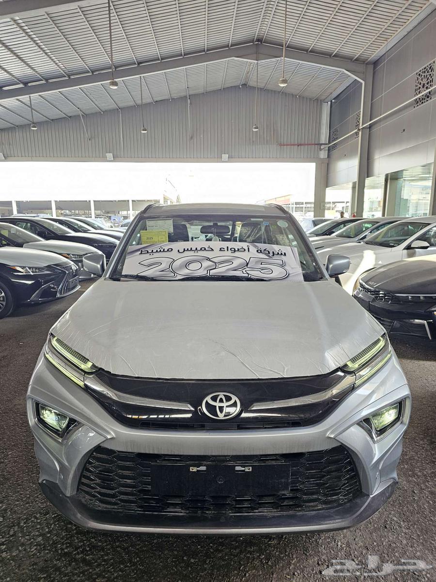 تويوتا اوربان كروزر استاندر موديل 202564367187438337110