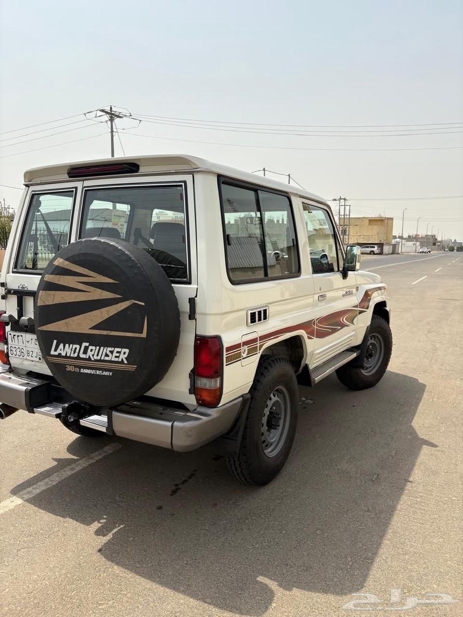 2015 قير عادي بنزين الممشى  106 ألف كيلو دبل64360038935939110