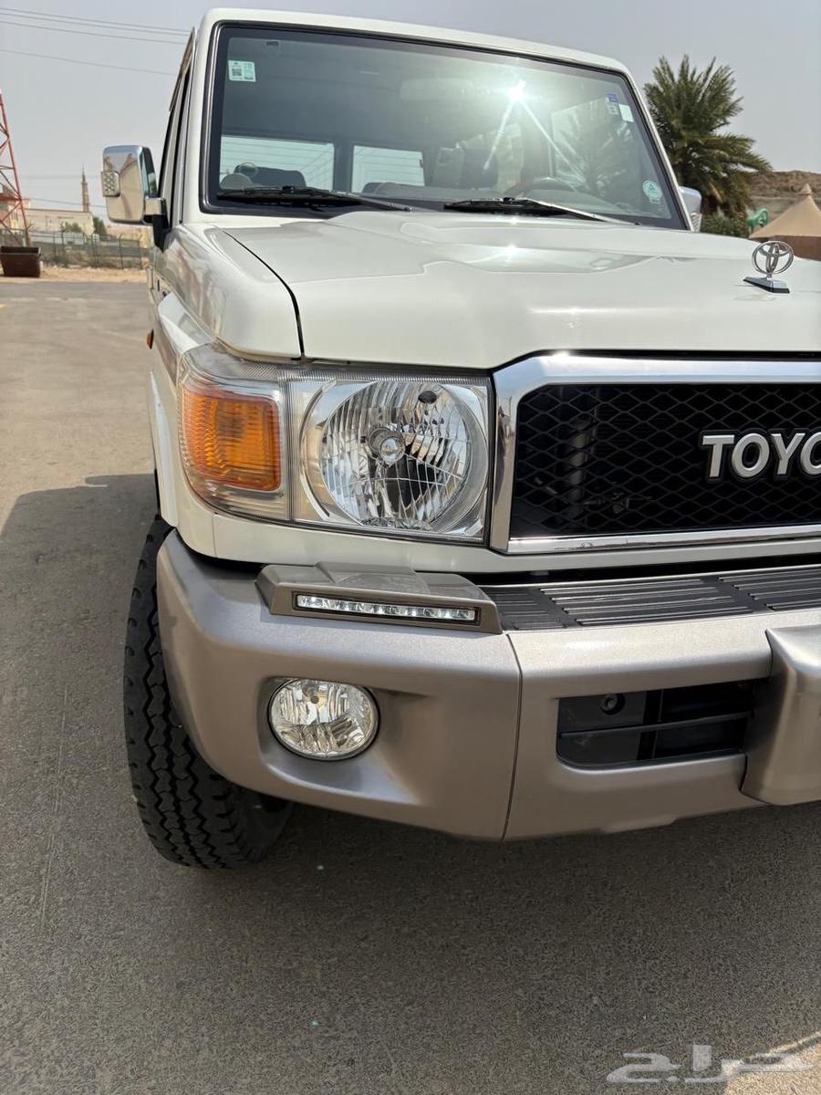 2015 قير عادي بنزين الممشى  106 ألف كيلو دبل64360038935939111