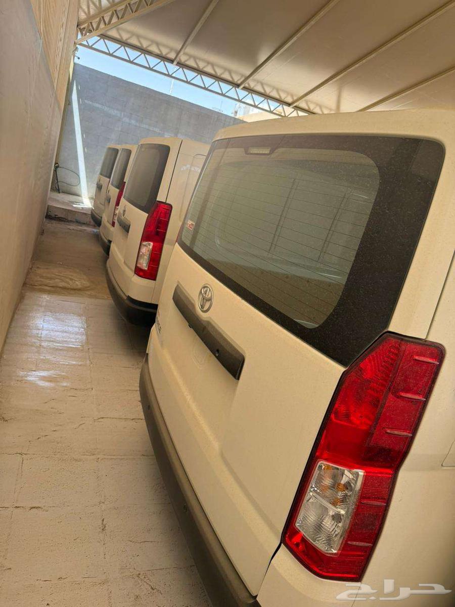 تويوتا فان بضاعه ديزل سقف منخفض 2025 جير عادي64368222040066114
