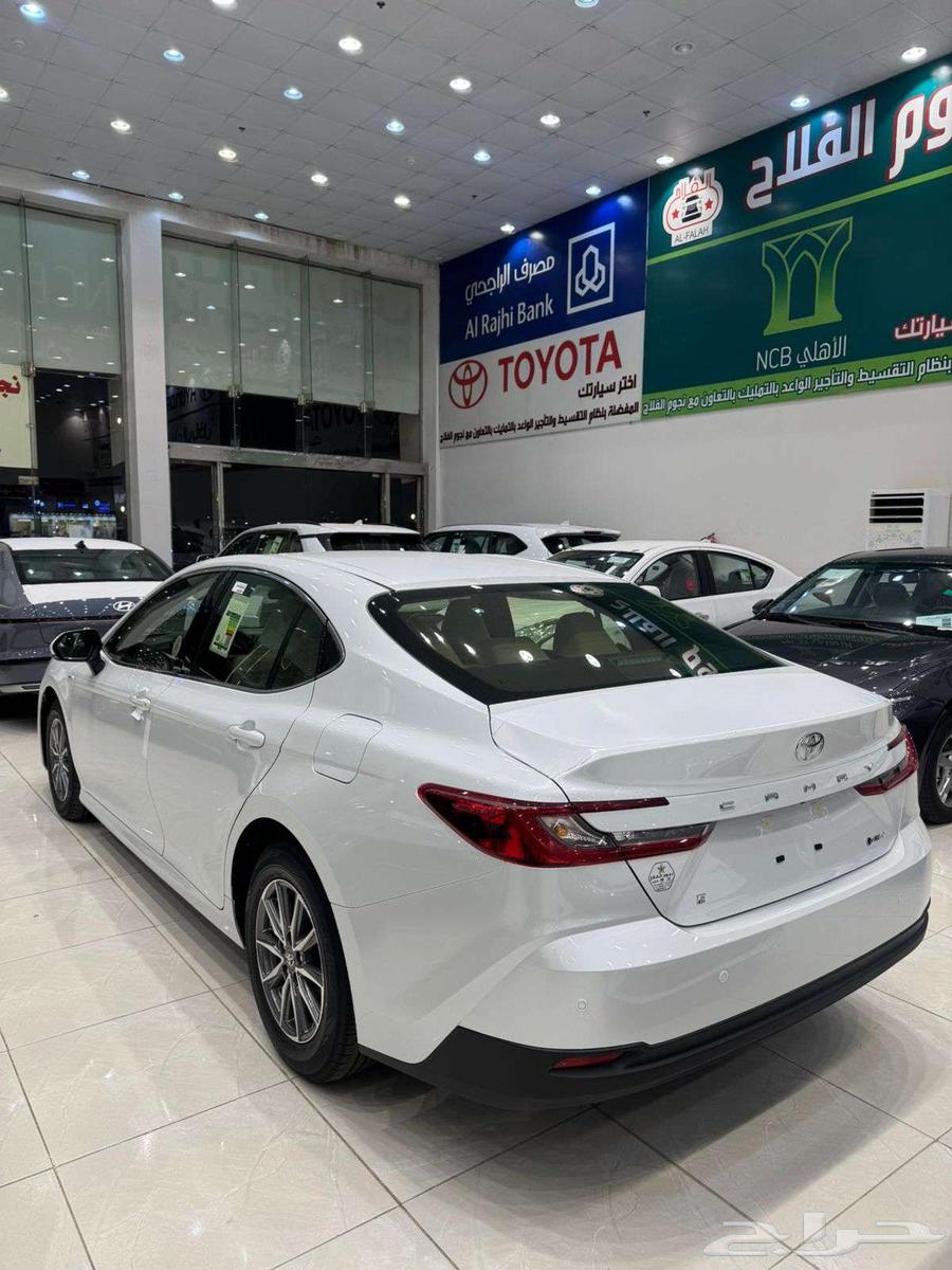 تويوتا كامري م 2025 E هايبرد - سعودي64370381216386113