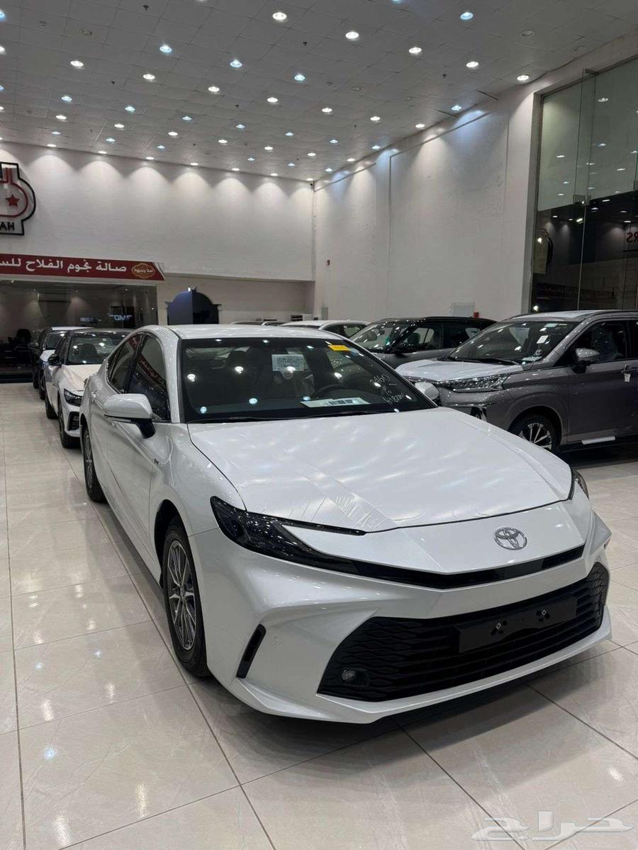 تويوتا كامري م 2025 E هايبرد - سعودي64370381216386111