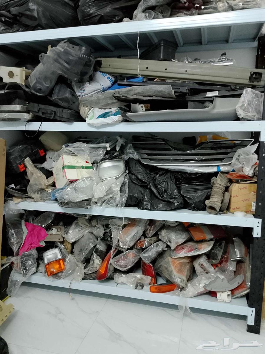 للبيع قطع غيار سيارات تويوتا جديد64370453272066112