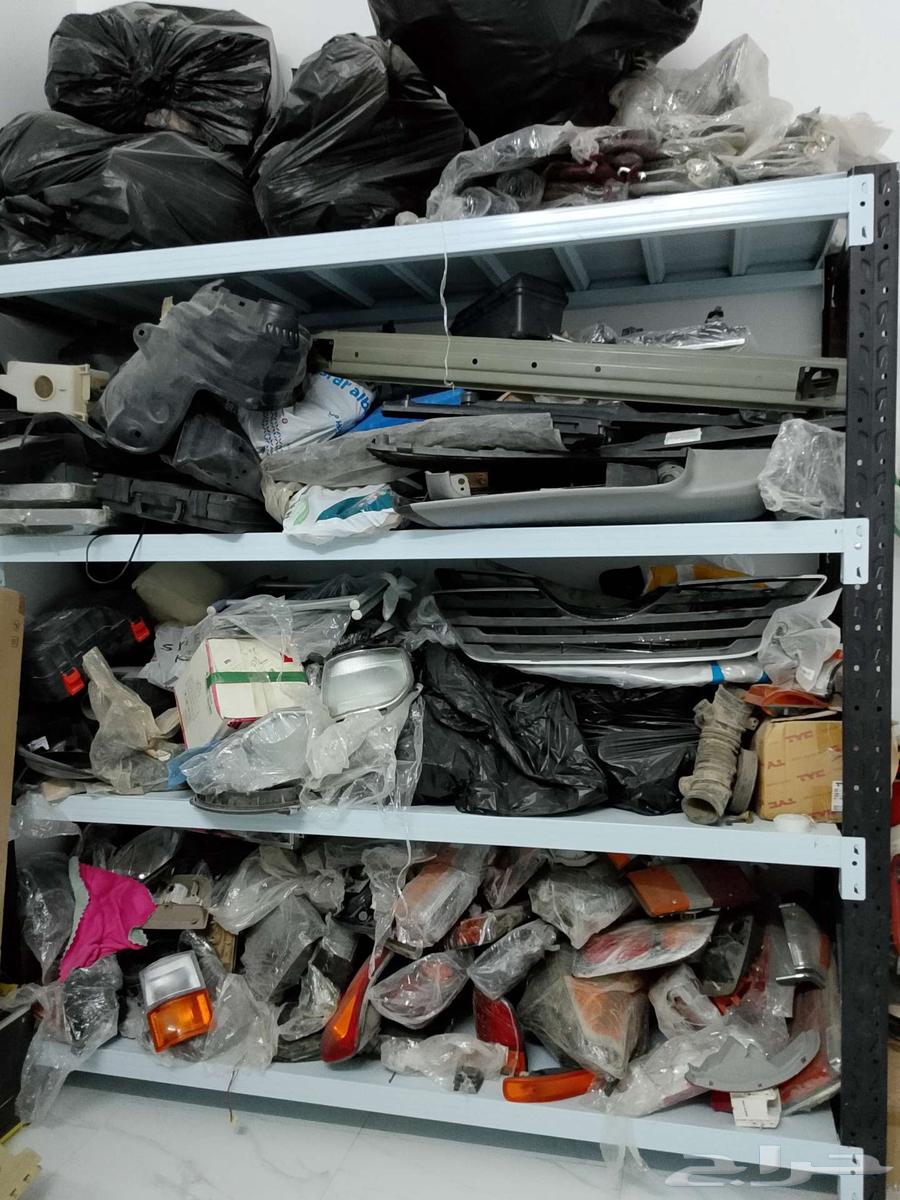 للبيع قطع غيار سيارات تويوتا جديد64370453272066111