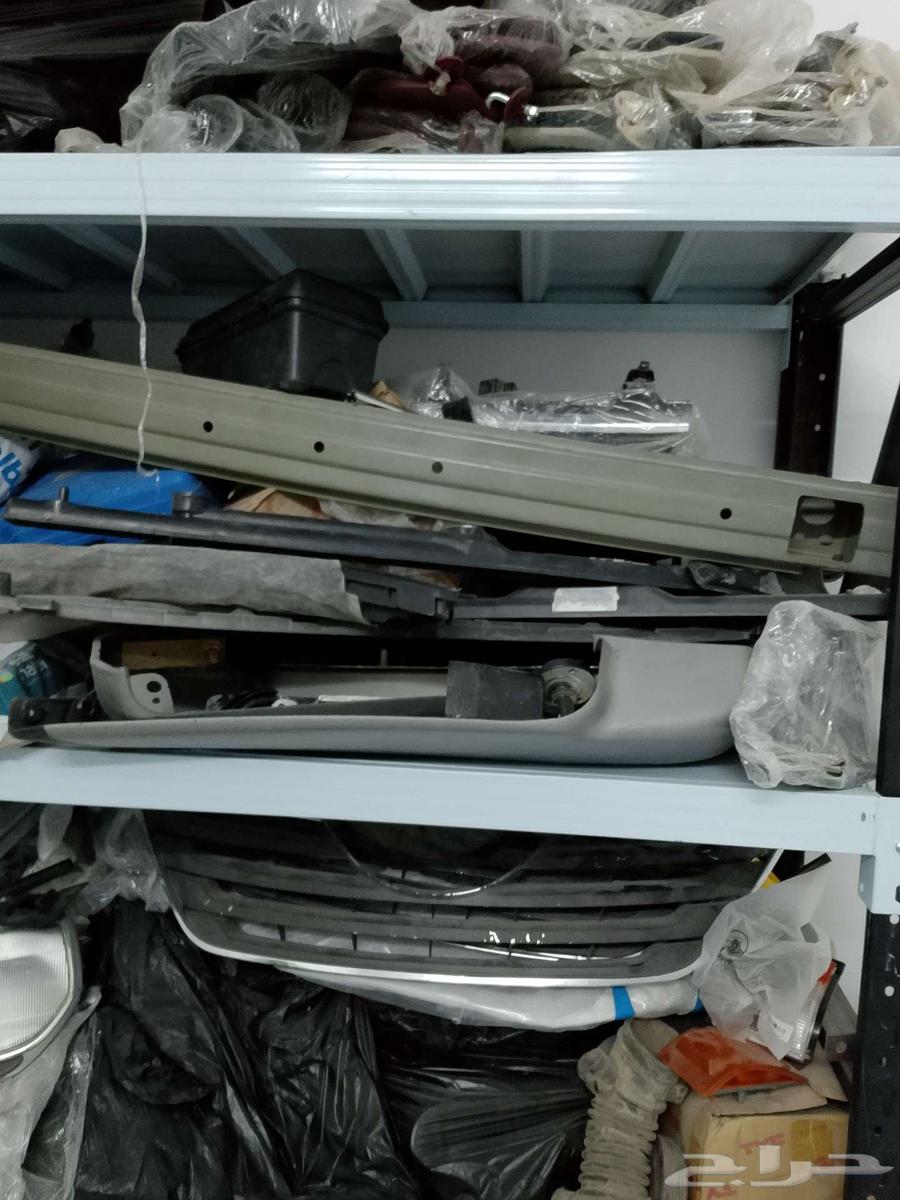 للبيع قطع غيار سيارات تويوتا جديد64370453272066113