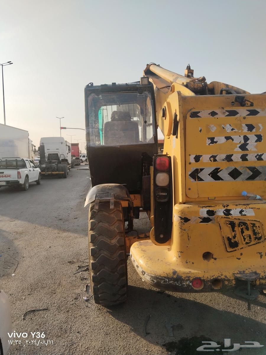 للبيع رافعه شوكيه بوم 17متر64370986840706111