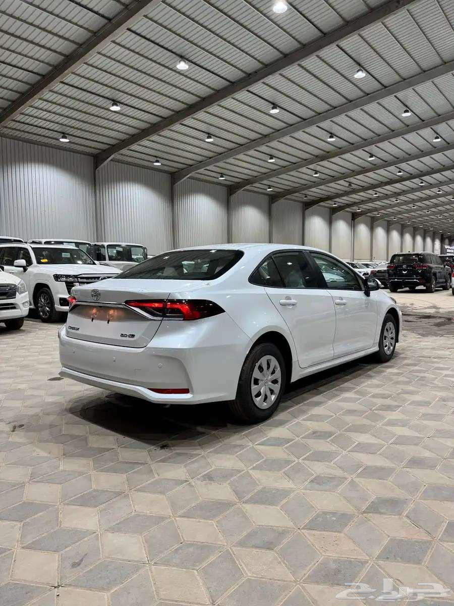 تويوتا كورولا XLi محرك 2.0 موديل 202564380595262594111