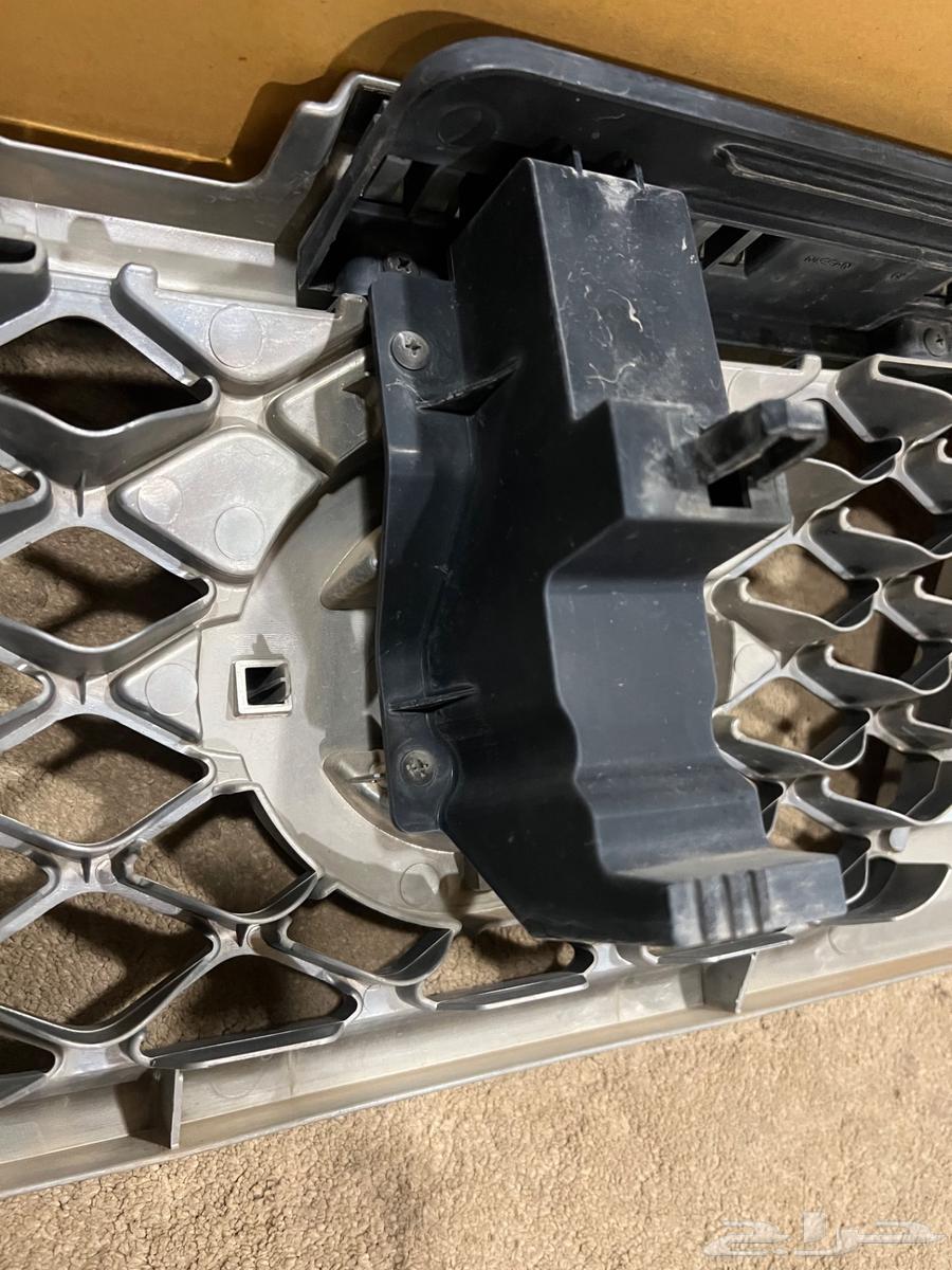 شبك نيسان فتك اصلي64372856835586112