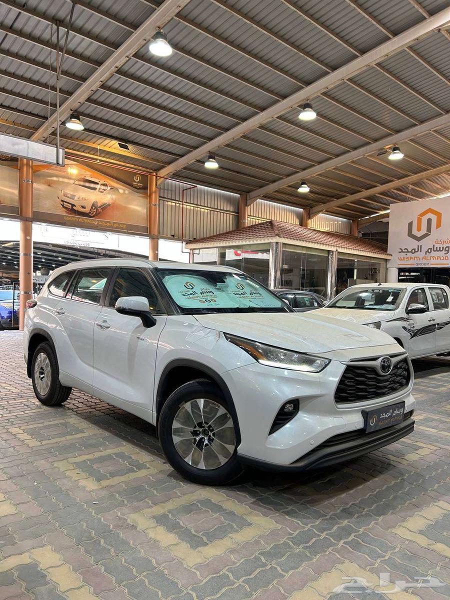 تويوتا هايلاندر GLE موديل 2025 بطاقه جمركيه64360989125506110