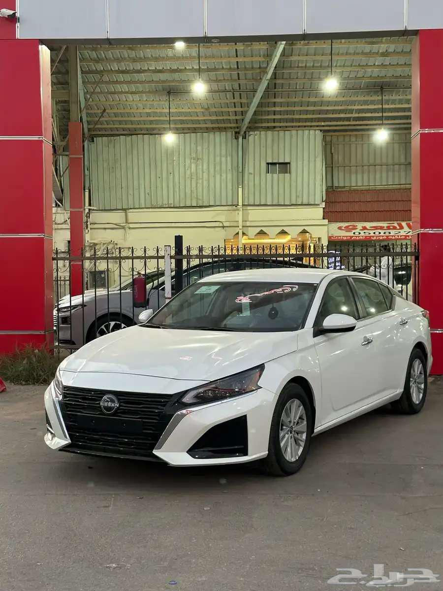نيسان التيما جنوط استاندر سعودي 2022 ابيض64370554599171110