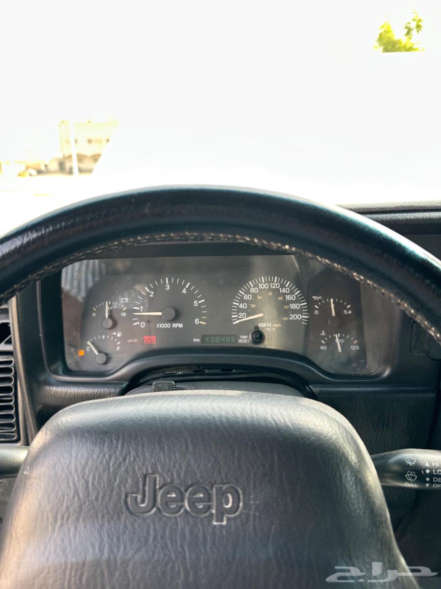 جيب شيروكي موديل 200164362164937474114