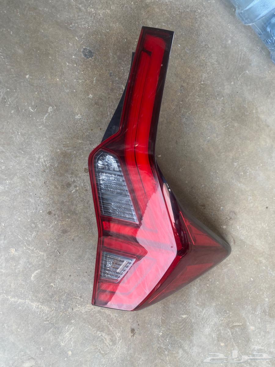 اصطب خلفي يسار ميتسوبيشي مونتيرو64364277487745112