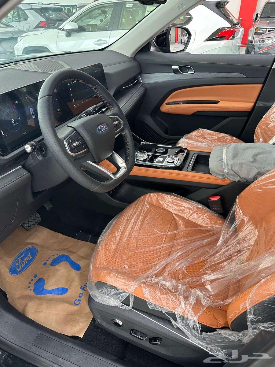 فورد تيرتوري تيتانيوم موديل 202664364545186946114