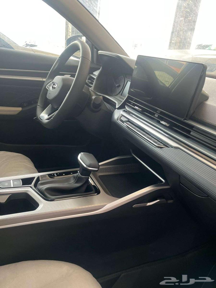 جيلي امجراند ستاندر موديل 202464364669615105112