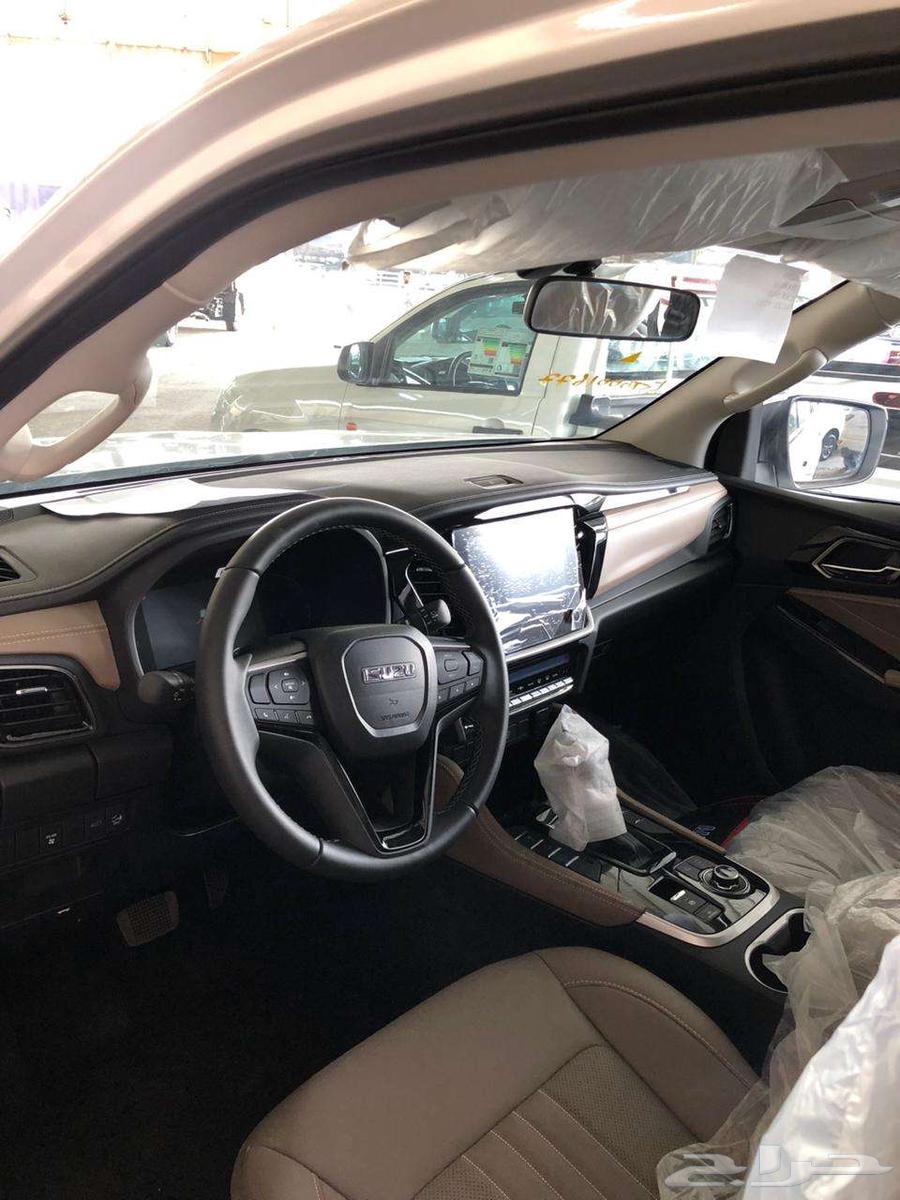 ايسوزو mux 2025 فل كامل64366145120259114