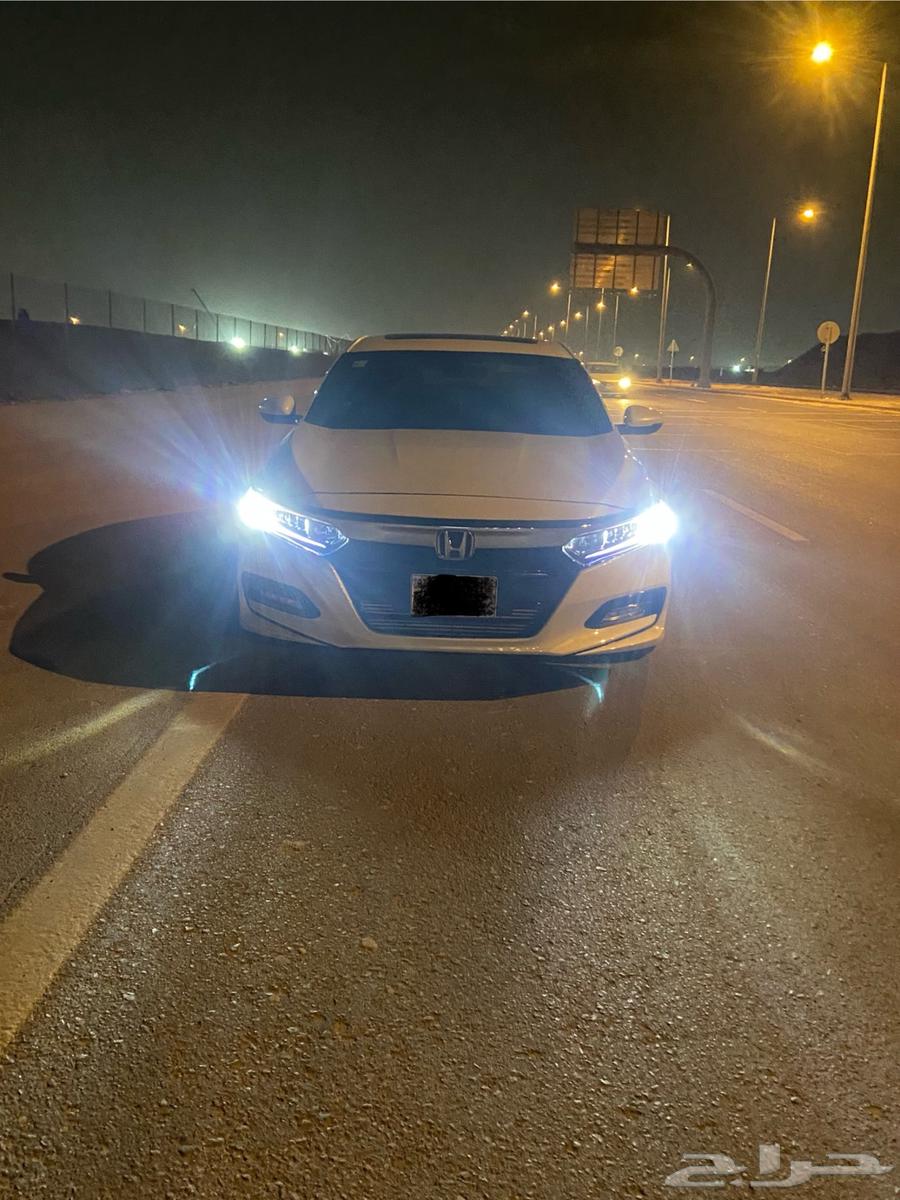 هوندا اكورد 201864365703378177111