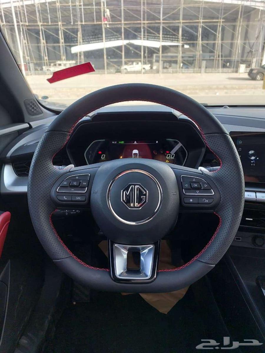 MG GT 2024ام جي جي تي نص فل فتحة سقف موديل 202464366775864323112
