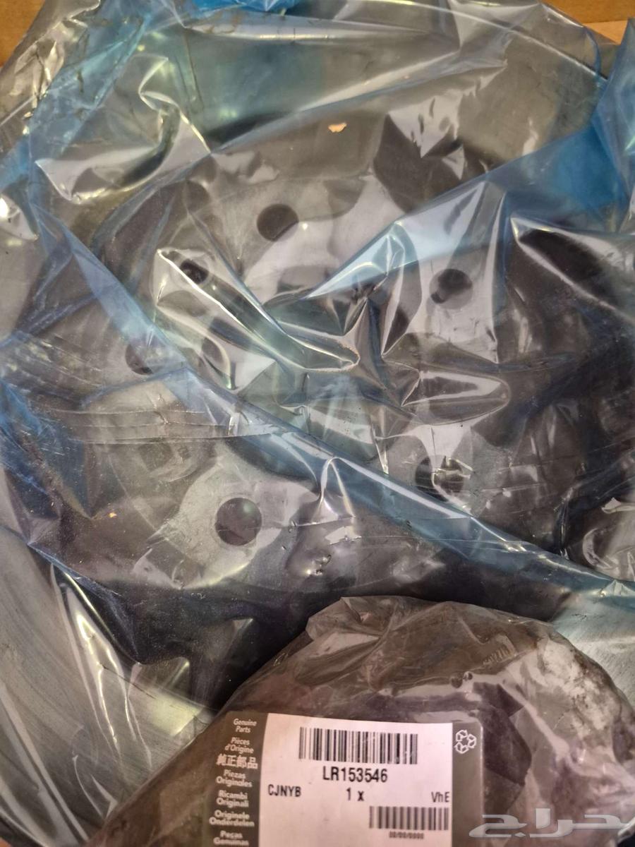 قطع غيار رنج روفر 2023 هوبات خلفيه وفحمات أمامية وخلفيه64367332687235112