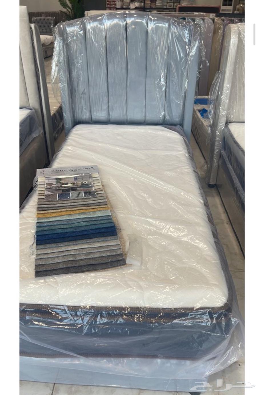 Single bed with electric vacuum and clothes drying rack64128170773761111