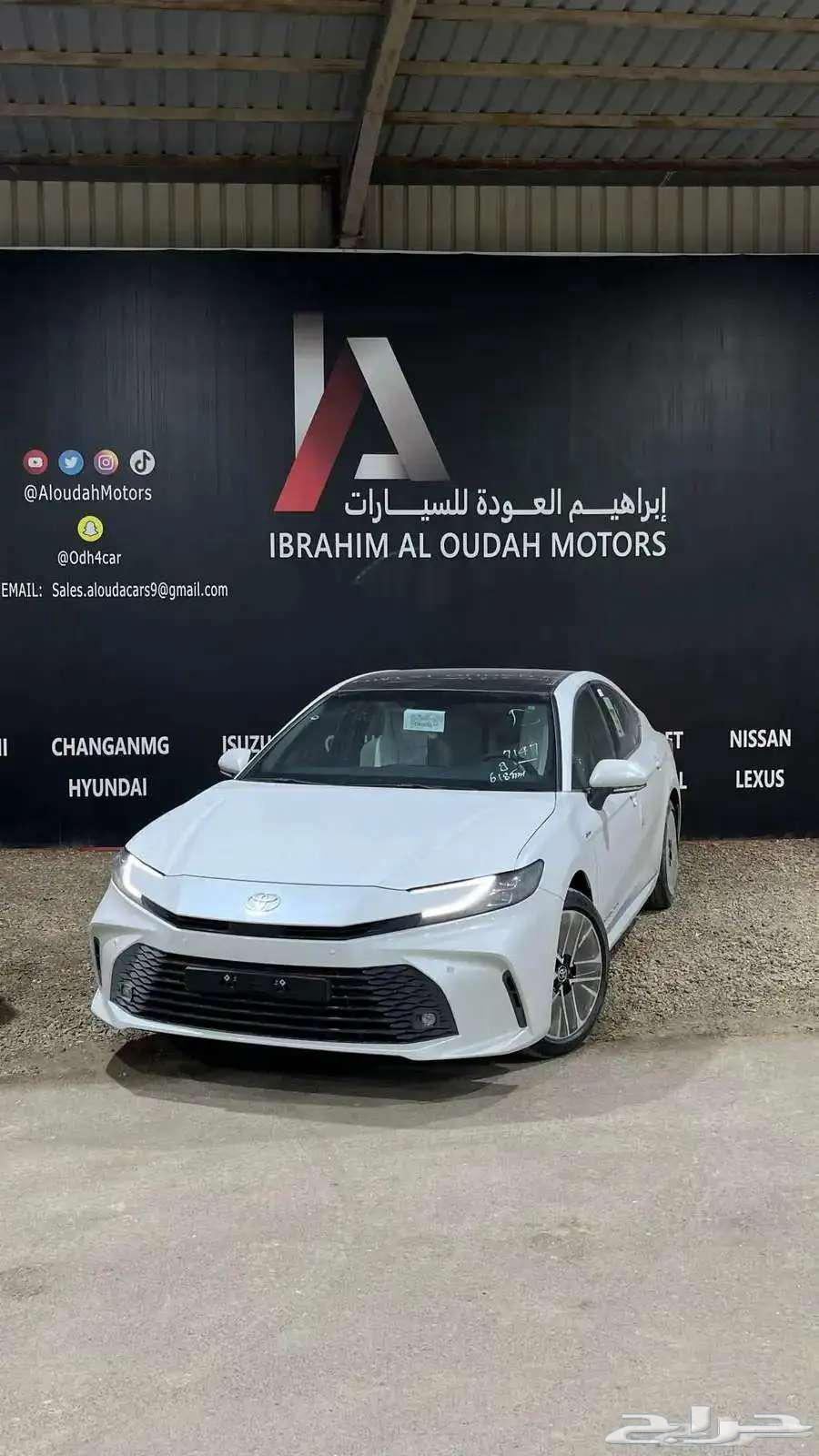 تويوتا كامري LE نص فل هايبرد 2025 كاش واقساط64361562721281110