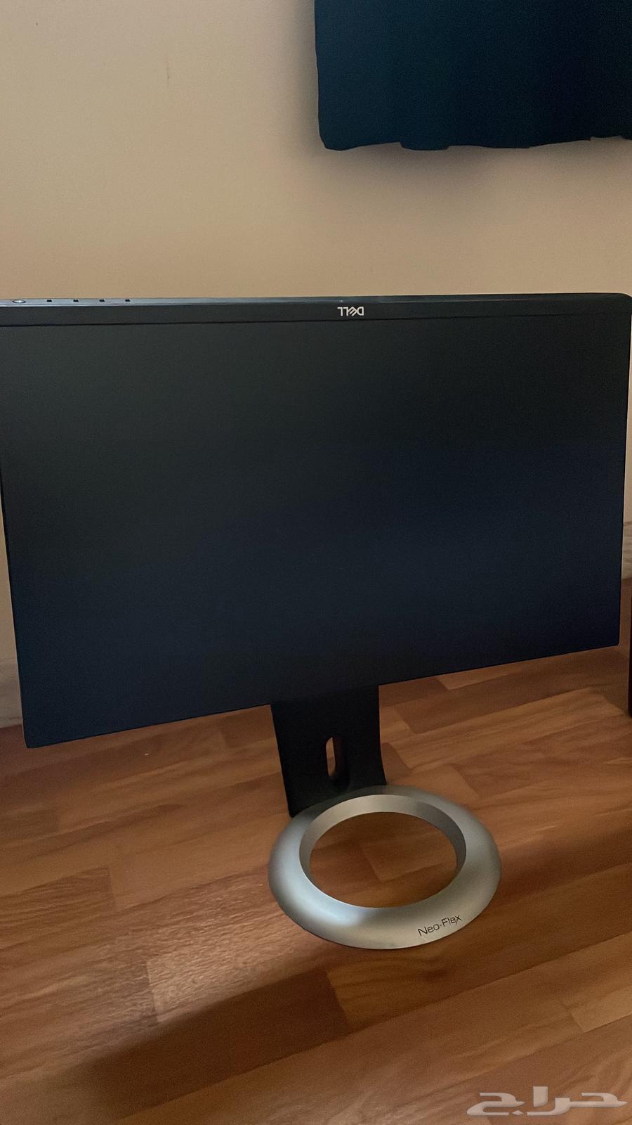 Clean monitor, simple usage, quality and clarity64141530764803112
