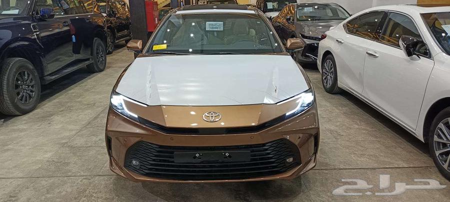 تويوتا كامري LE بنزين 202564361165621377110