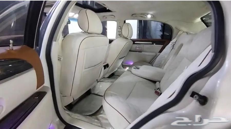 لنكولن تاون كار بحالة ممتازة64366145136642114