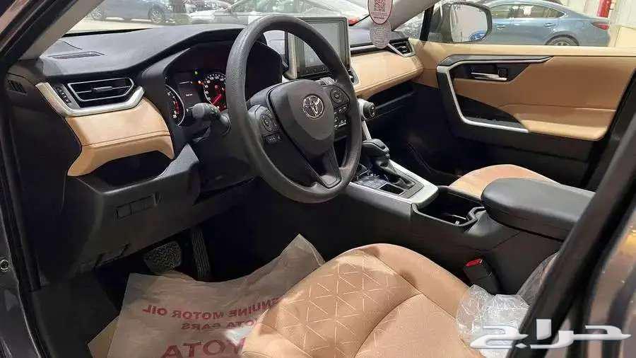 تويوتا راف فور نص فل بنزين موديل 2025 متوفر كاش  اقساط64367260072066114