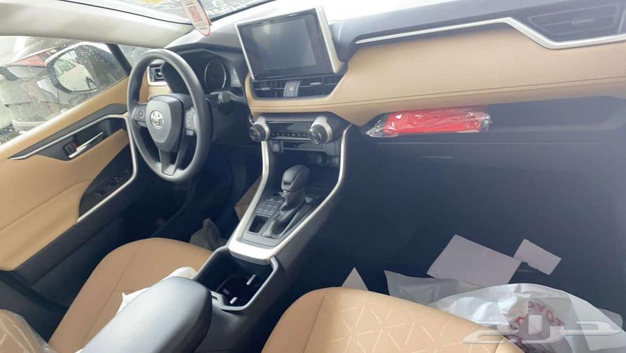 تويوتا راف فور XLE بنزين موديل 202564362892370690113