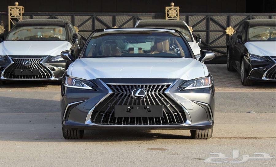 لكزس - ES250 لاكجيري - 2025 - نص فل - خليجي64367084780547110