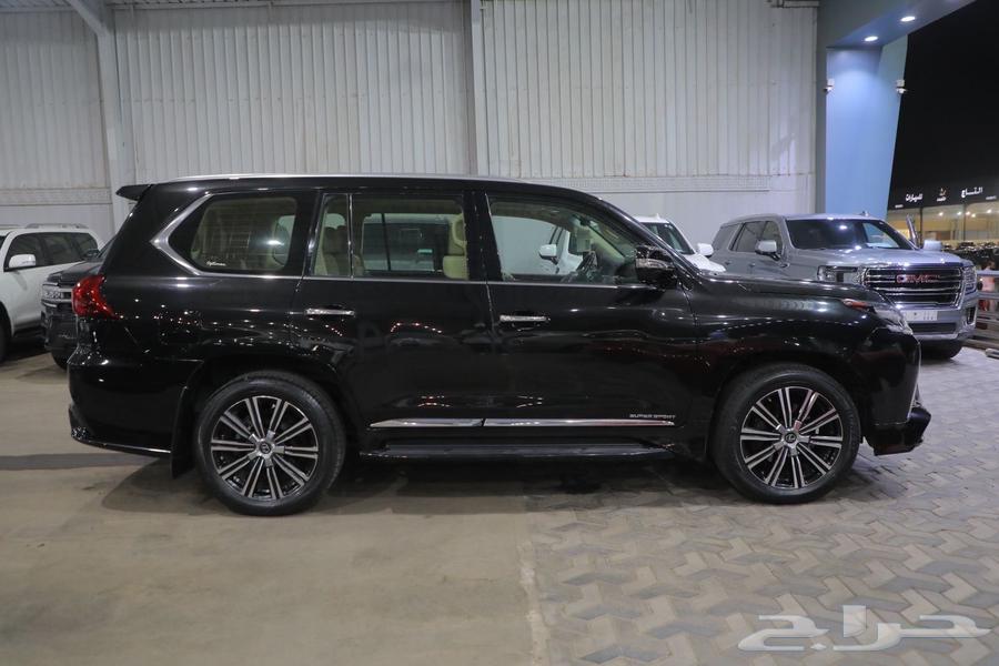 ليكزس LX 570 DD فل كامل سبورت خليجي موديل 202064365276470146113