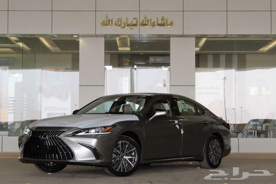 لكزس - ES250 لاكجيري - 2025 - نص فل - خليجي64367084780547114