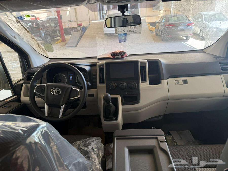 تويوتا فان بضاعه ديزل سقف منخفض 2025 جير عادي64368222040066111