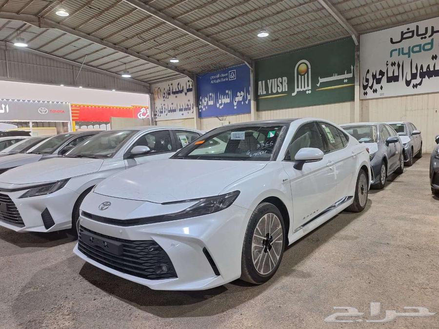 تويوتا كامري LE HEV هايبرد 202564374393286659110