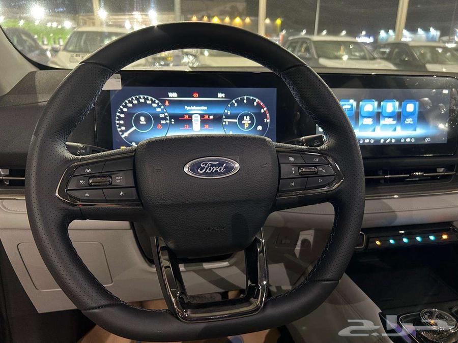 فورد تيريتوري موديل 2025 تيتانيوم بلس صيانة مجانية64369290405379112