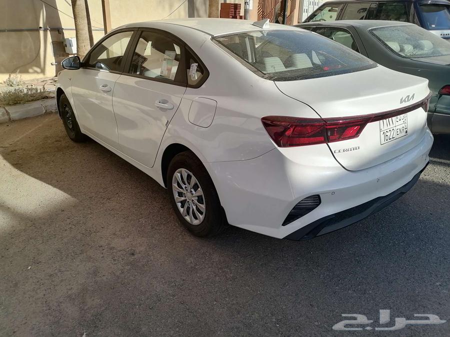 كيا سيراتو 2024 لون ابيض استاندر64370554583298113