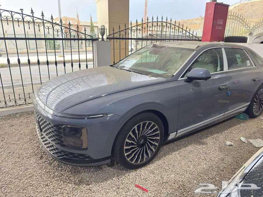 عرض خاص ازيرا كالجرافى 2024 اصفار ب 172500 ريال شامل64412655225218112