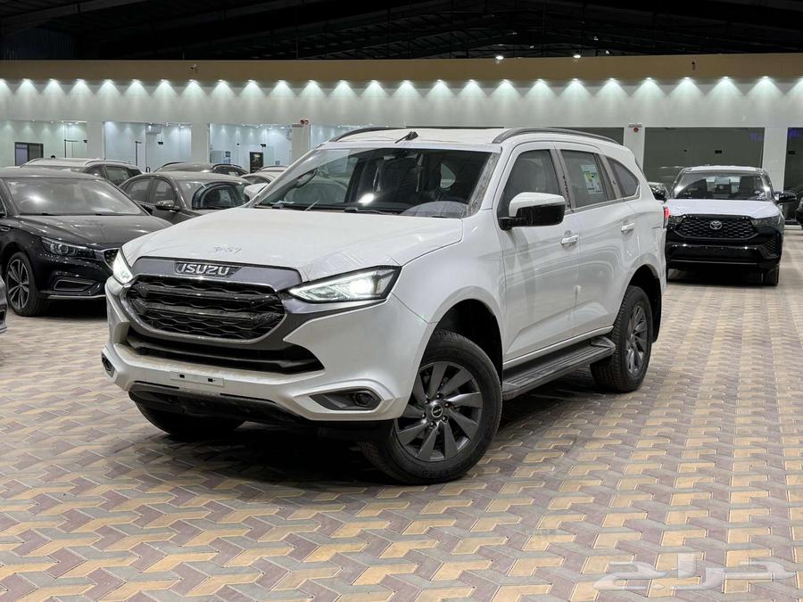 جيب ايسوزو MUX فل كامل دبل2024كاش وأقساط عن طريق البنك64361711875843110