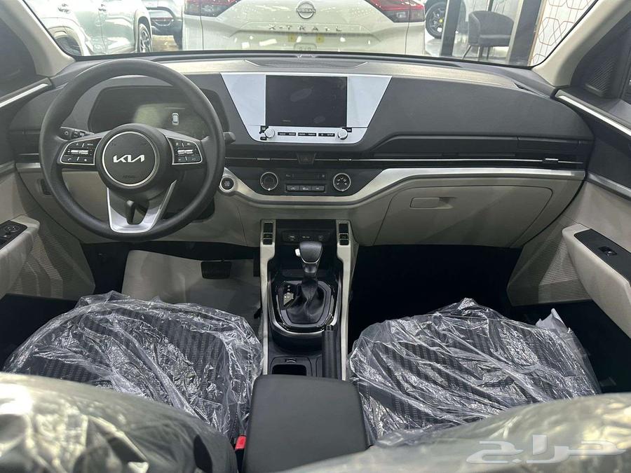 Kia Carens Standard 2025 Screen and Camera64364515217153112