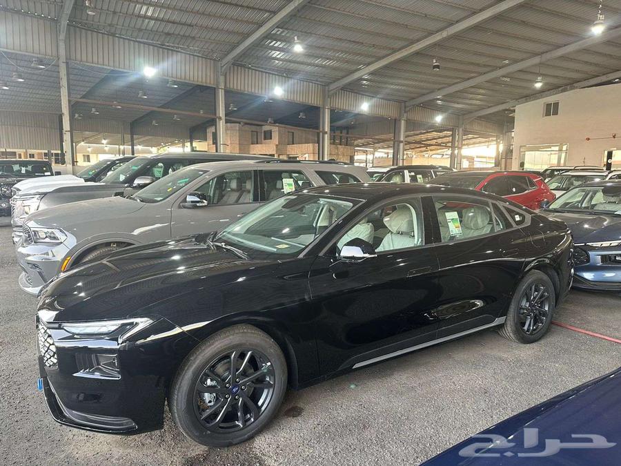 فورد تورس امبيانتي موديل 2025 أقساط او كاش64365320750593112