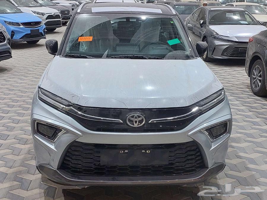 تويوتا اوربان كروز فل 2025 - متوفرة- فل وستاندر64366952936451111