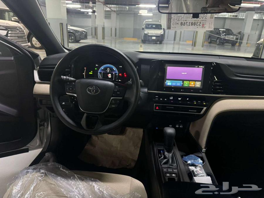 تويوتا كامرى استاندر هايبرد سعودى 2025 ابيض64367813890563111
