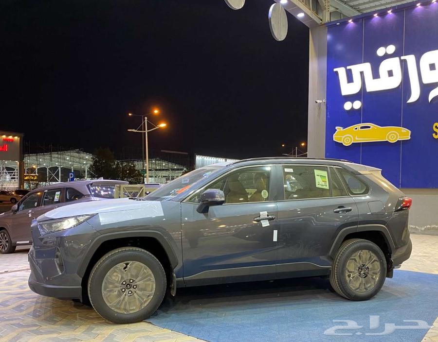 تويوتا راف فور فتحة XLE بنزين 202564361458855809112