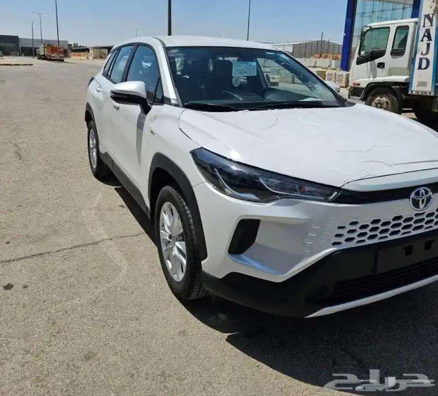 كورولا كروس LE أبيض هايبرد 202564362936697091110