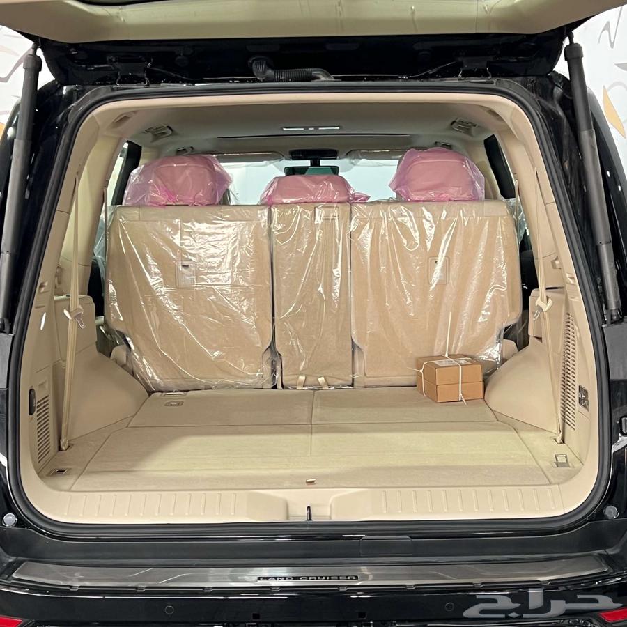 تويوتا لاندكروزر GXR رقم 4 بنزين بريمي 2025 كاش أو أقساط64361637077891114