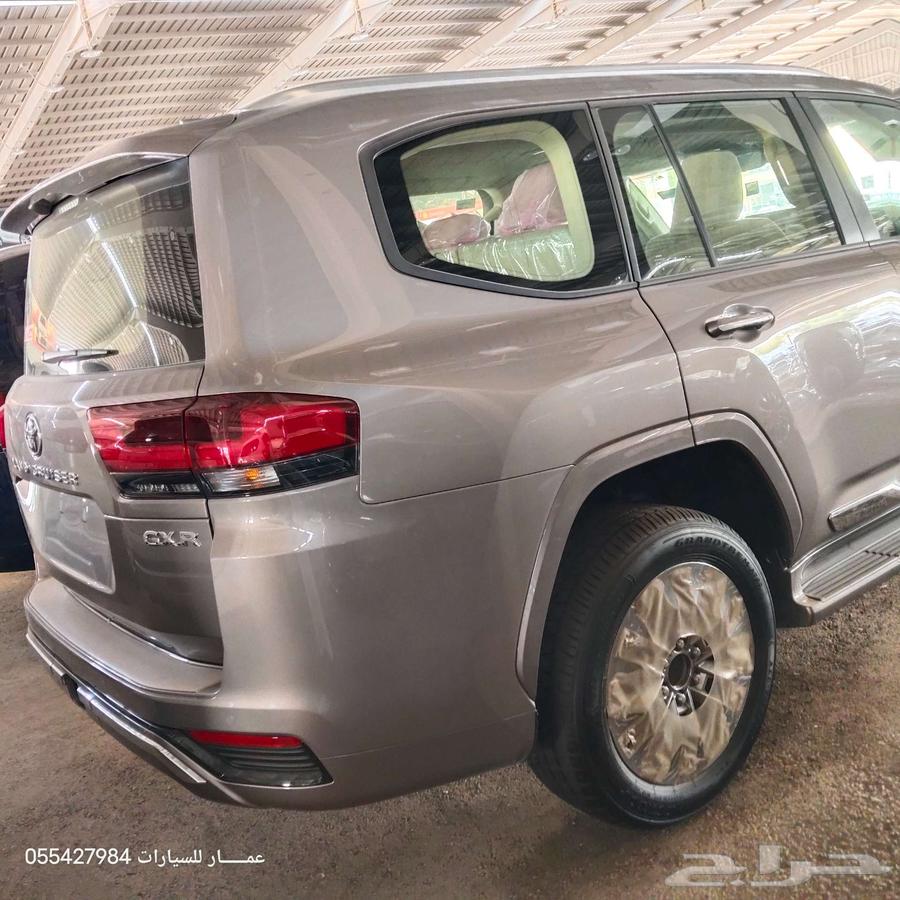 تويوتا لاندكروزر GXR.L3 بنزين 202564361711891971113