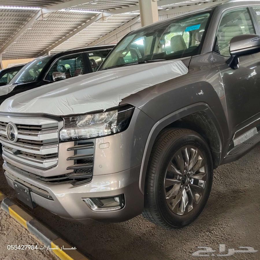 تويوتا لاندكروزر GXR.L3 بنزين 202564361711891971112