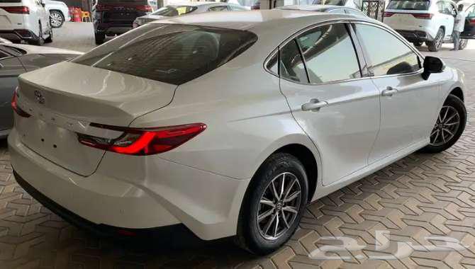 تويوتا كامري E ستاندر هايبرد وبنزين 2025 اقساط64381191523203112