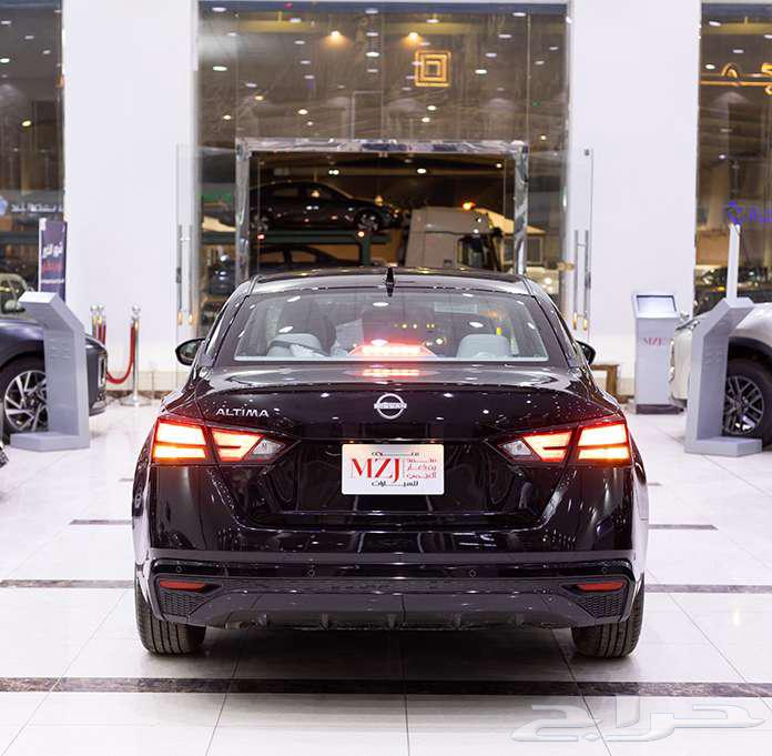 نيسان التيما ستاندر 2025_الوان مميزة64381961508226110